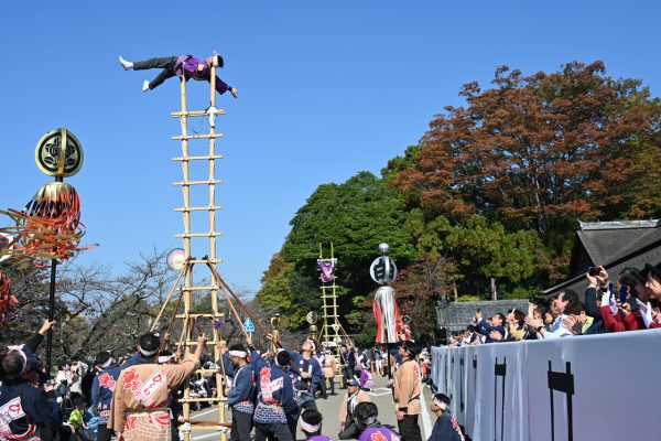 国会議員や、彦根市と提携する姉妹城・親善都市の関係者ら35名が来賓として出席した