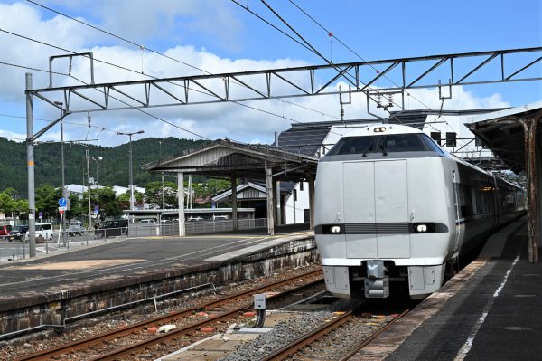 1882（明治15）年開業のJR木ノ本駅