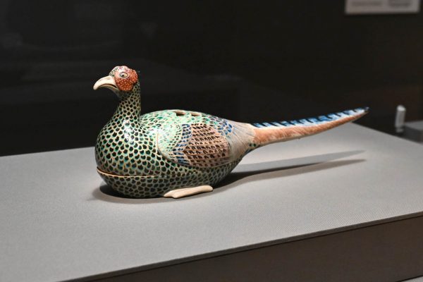 国宝　色絵雉香炉　野々村仁清作 江戸時代　石川県立美術館蔵