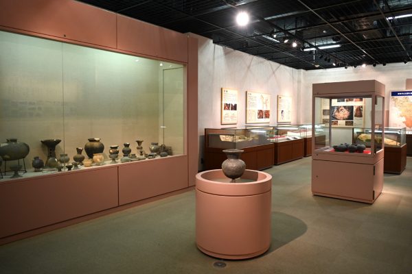 和田古墳で発掘された遺物などが展示されている