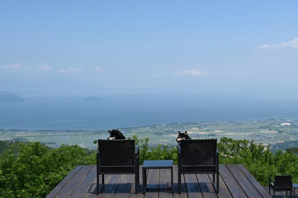 伊吹山や竹生島が望める「びわ湖の見える丘」
