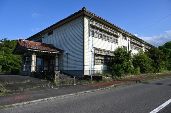 西押立国民学校（湖東第二小学校）の旧校舎