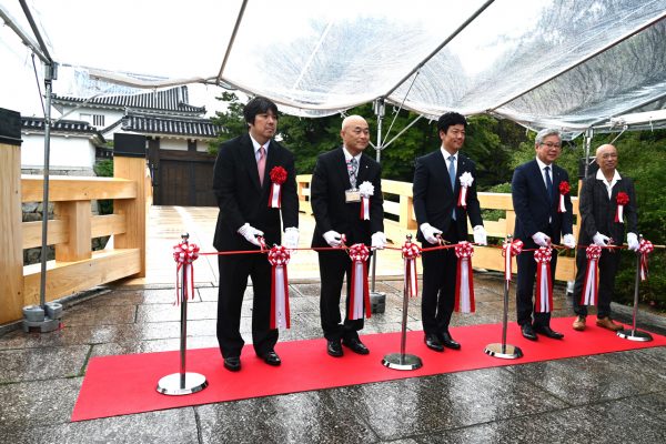 岩永甲賀市長（中央）