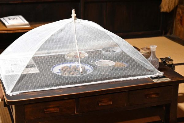 彦根市本庄町にあった家を移築し、1964（昭和39）年のその家の暮らしを再現している