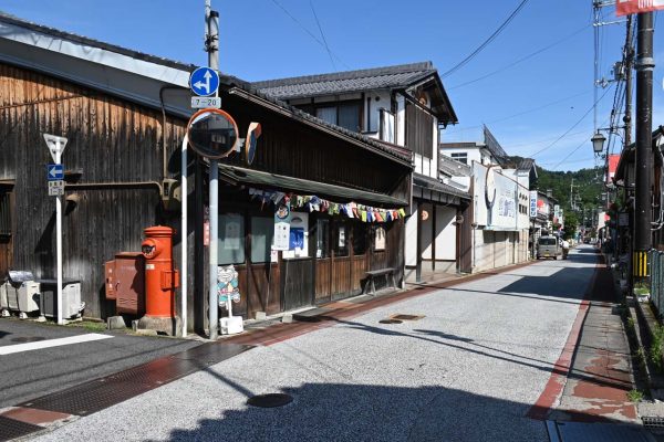 近江八幡市仲屋町