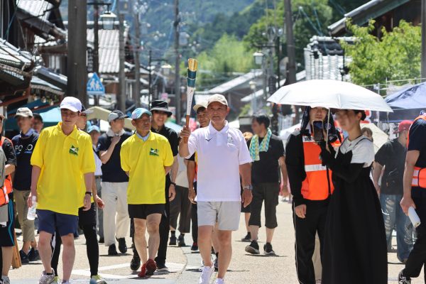 米原市は国スポのホッケー会場になっている