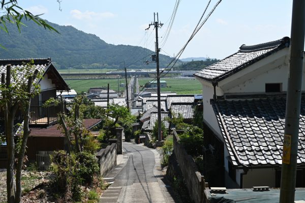 1日平均300本の列車が行き交う