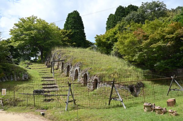 1963年まで操業していた丸又窯（まるまたがま）火鉢や植木鉢、花瓶などを焼いていた 近代化産業遺産　県指定史跡