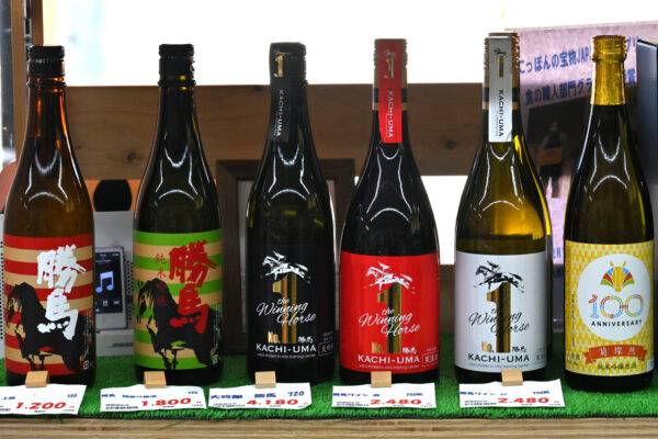 安井商店オリジナルの清酒やワイン