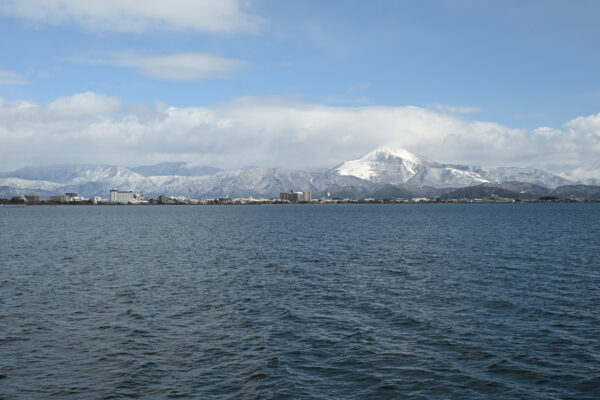 長浜の町と伊吹山
