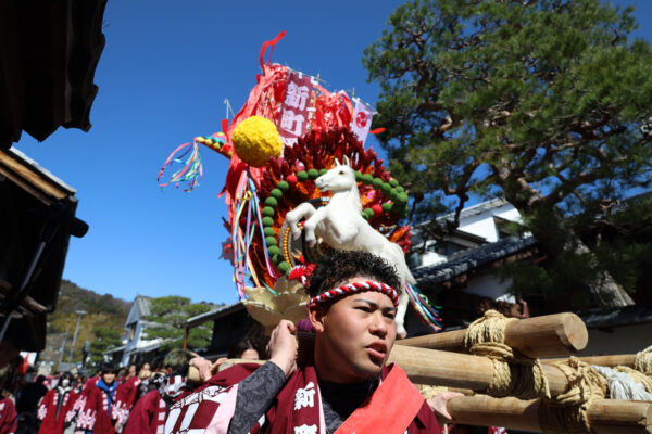 ダシは海産物や穀物などを使って作られている