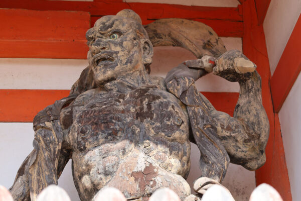 阿形（あぎょう）金剛力士像