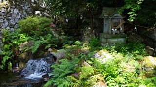 泉神社湧水