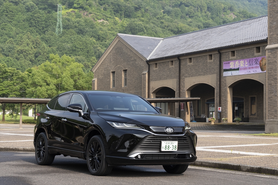 ハリアー　特別仕様車 Z “Night Shade”