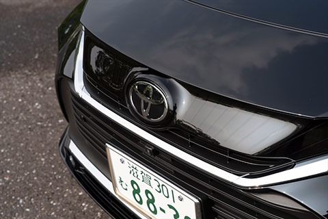 ハリアー　特別仕様車 Z “Night Shade”