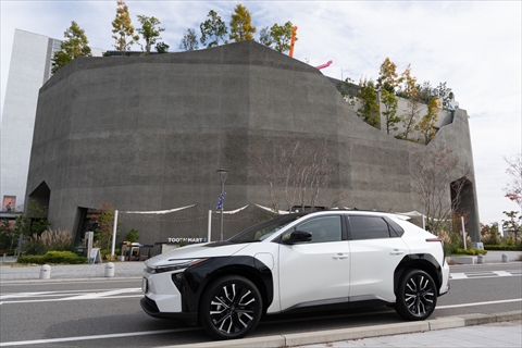 アート、グルメ、歴史、自然。bZ4Xでめぐる、魅力的な街・神戸