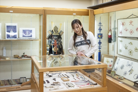 安達くみひも館